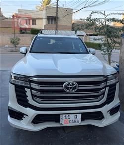 تۆیۆتا لاند کروزەر